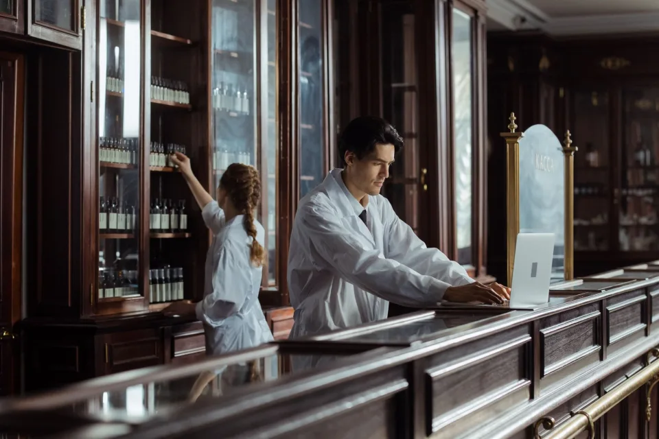 Thuốc và sản phẩm đang có